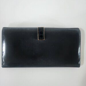 Authentic GUCCI Patent Leather Black Long Bi-Fold Wallet
